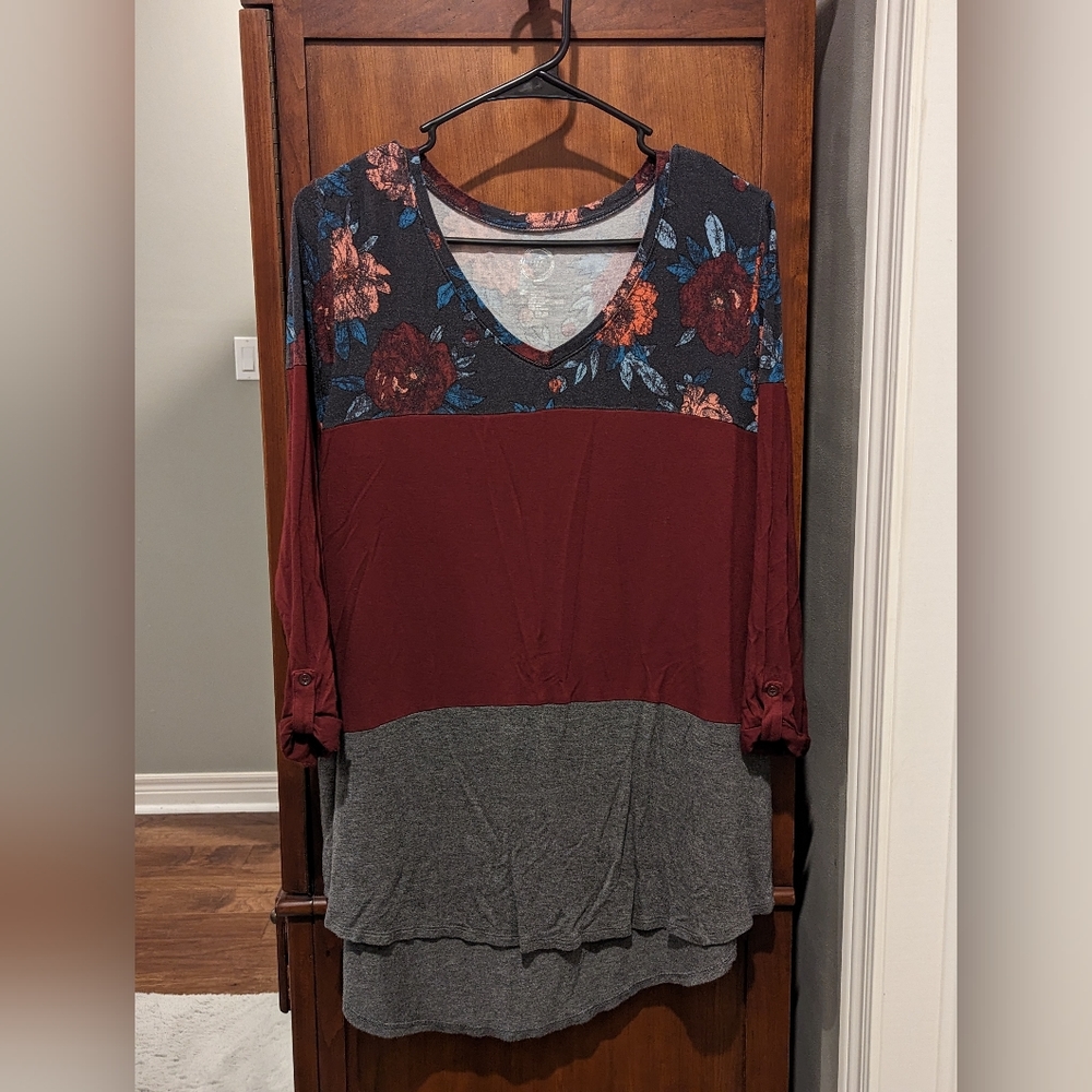 Bundle of 7 tops,  Maurices, all plus size - Picture 8 of 16